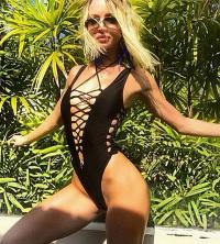 Фотография behing